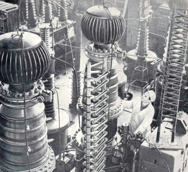 Испытание высоковольтных выпрямителей в лаборатории ВЭИ, 1961 год
