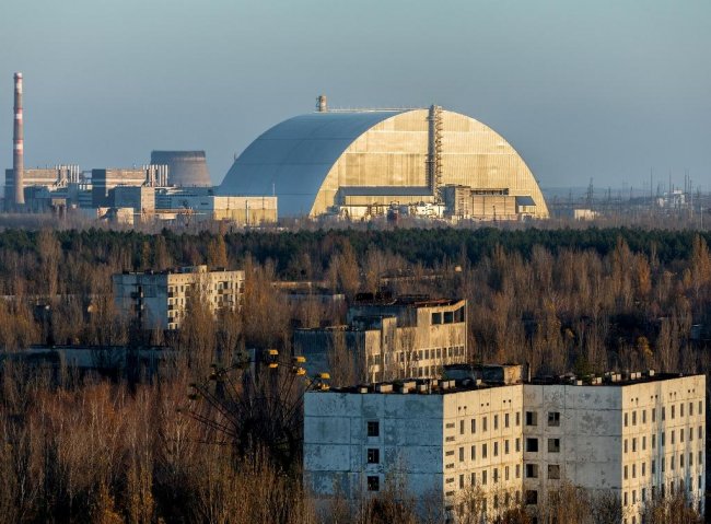 Чернобыльская АЭС после аварии