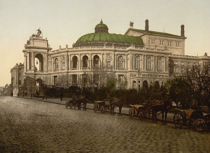 Оперный театр в Одессе (1900 год)