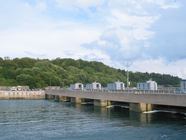 Приливная электростанция на реке Ранс во Франции