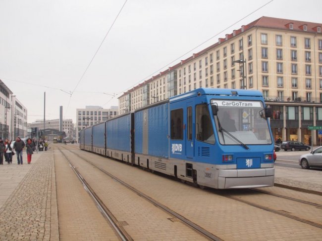 Грузовой трамвай CarGoTram в Дрездене