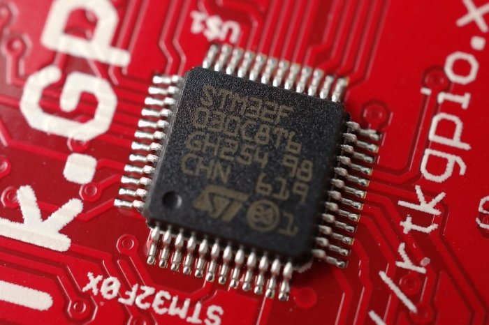 Микроконтроллер STM