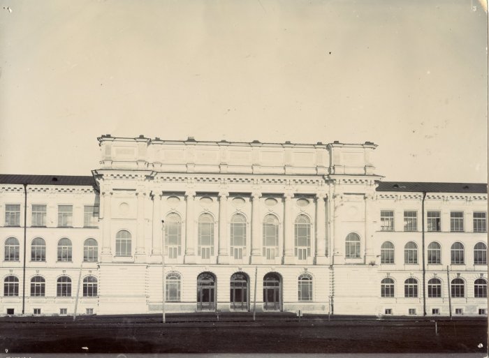 Главный корпус Петербургского политехнического института в начале XX века
