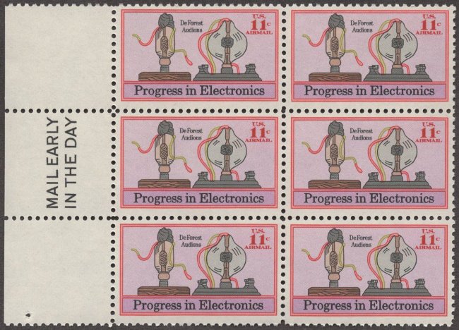 Почтовая марка 1973 года США в честь аудиона де Фореста