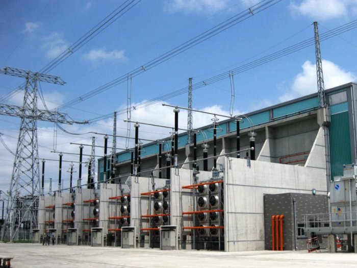      (UHVDC  Ultra High Voltage Direct Current)