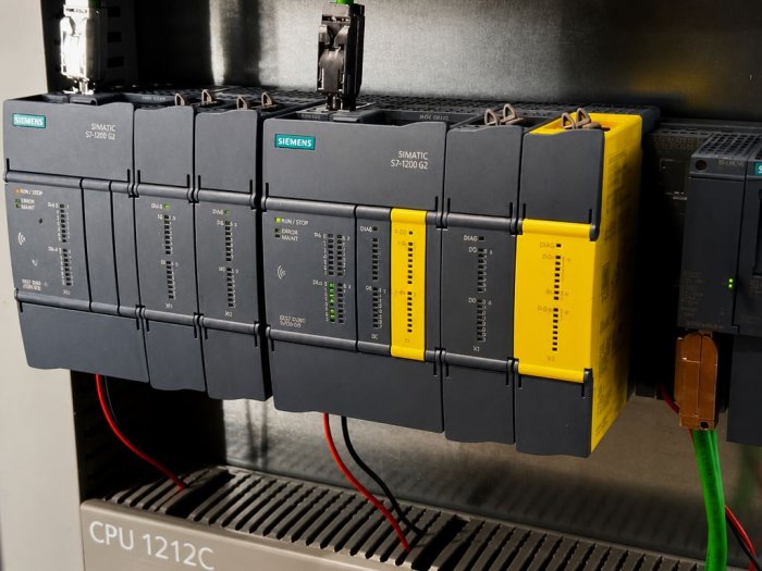 PLC Siemens S7-1200